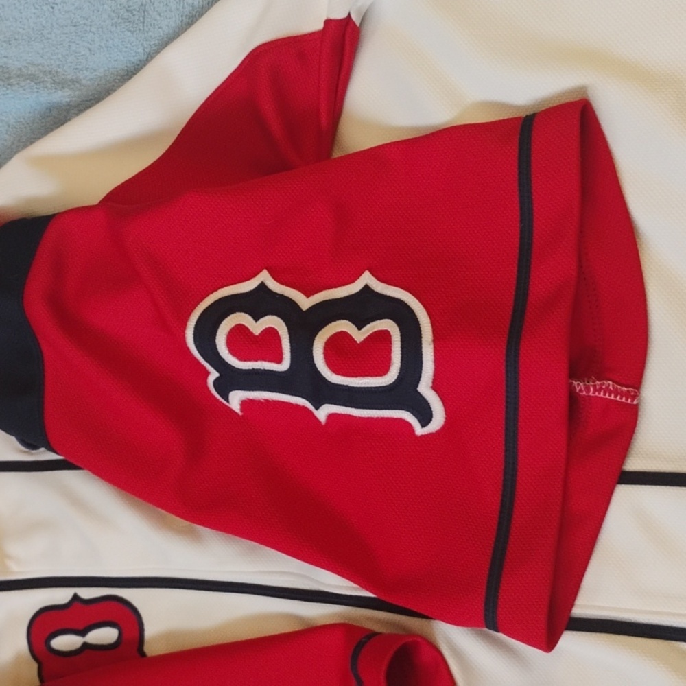 Red Sox Jersey! - Picture 7 of 9